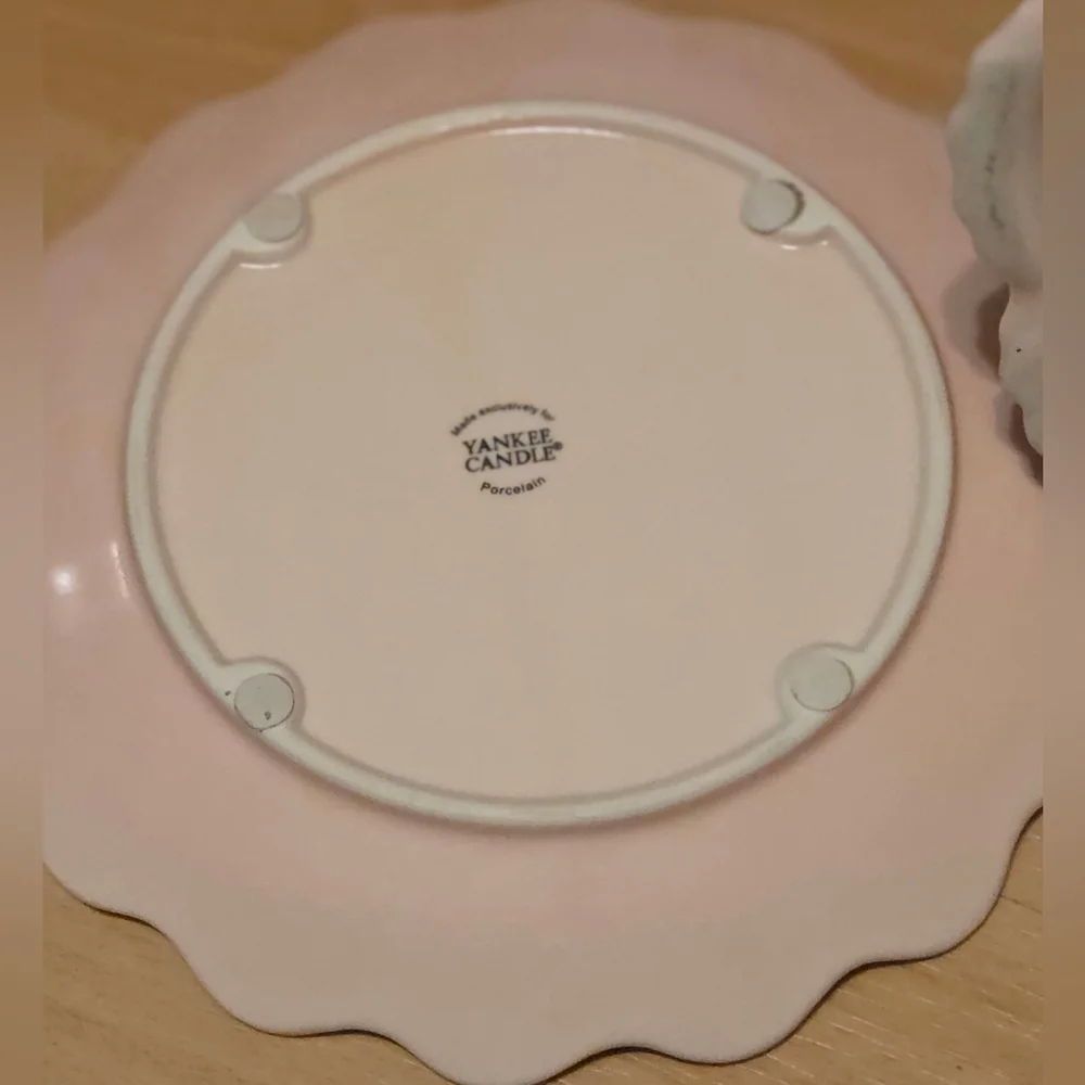Pink Ceramic Yankee Candle Jar Shade/Plate
